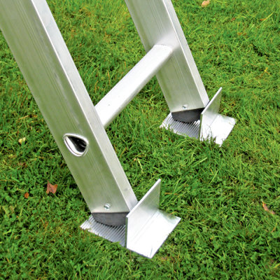Laddermat Footee Anti-Slip Ladder Safety Device for use on Grass, Decking etc