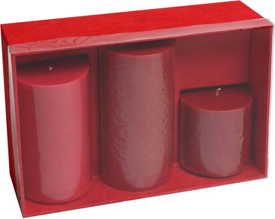 Laeto 3 Unscented Pillar Candle Set Red DIY at B&Q