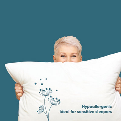 Lancashire Textiles 2 Pack Luxury Super Bounce Pillow Pair Made in Britain Soft/Medium Support Non-allergenic Pillow Pair