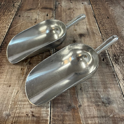 Large Aluminium Potting, Pet Food and Bird Seed Scoop (Set of 2)