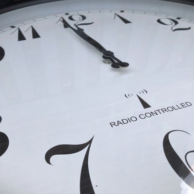 Large Black Outdoor garden Wall Clock 57cm Perfect Time Radio Controlled - 3