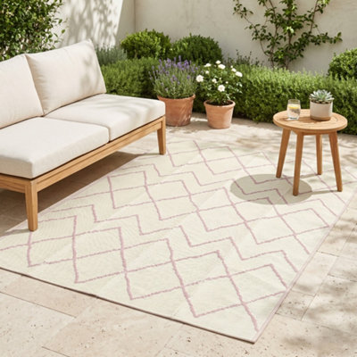 Large Garden Outdoor Rug For Patio, Pink & Cream Chevron Waterproof ...