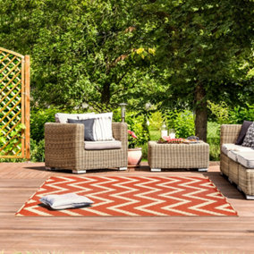 Large Garden Outdoor Rug For Patio, Reversible Chevron Colours, Red & Cream Waterproof Area Rug 160 x 230cm
