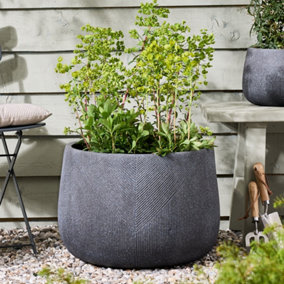 Large Grey Symmetry Stripe Fibre Clay Indoor Outdoor Garden Planter Houseplant Flower Plant Pot