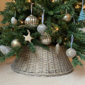 Large Grey Wicker Christmas Tree Skirt