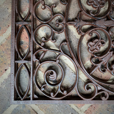 Large Ornate Cast Iron Doormat - 5