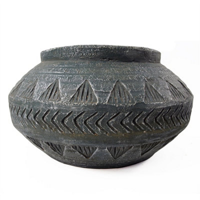 Large Planters Plant Pots Large Grey Gliese Triangle Planter 21cm x ...