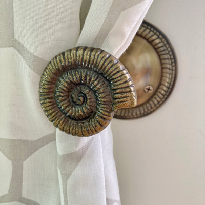 Large Shell Antique Brass Curtain Hook
