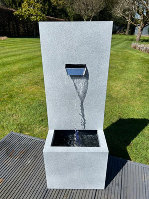 Large Wall Blade Shower Water Feature with LED Lights Solar Powered