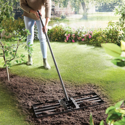Lawn Levelling Rake With Wide Head And Long Handle, Rust-Resistant ...