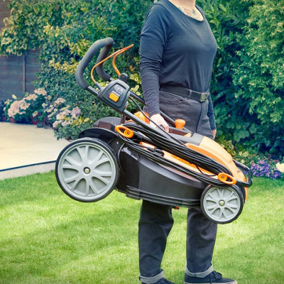Lawn mower with roller b&q discount