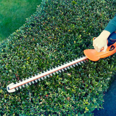 LawnMaster MX 24V 52cm Hedge Trimmer with Battery and Charger - 2 year guarantee