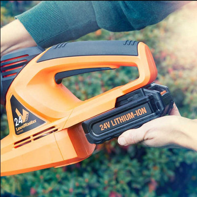 Lawnmaster store hedge trimmer