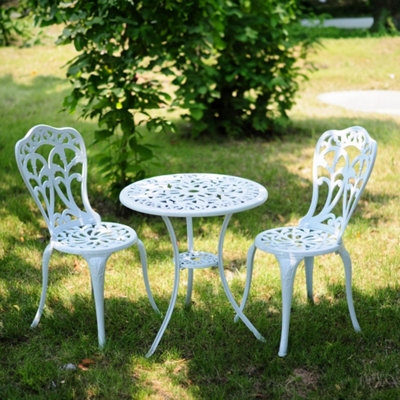 Lazy Susan Tulip White garden bistro set