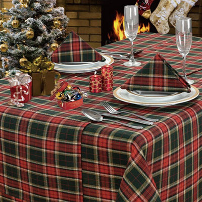 Le Chateau Tartan 132cm x 228cm Tablecloth