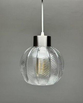 Leaf Design in a Clear Glass Light Pendant