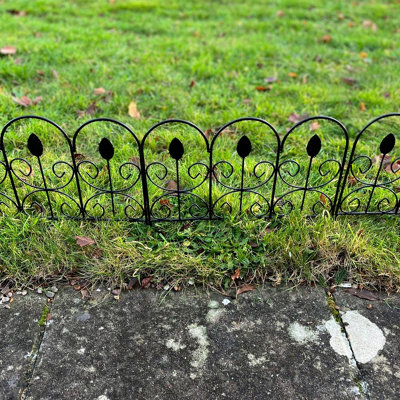 Leaf Design Steel Garden Lawn Edging (45cm x 41cm) - 10 Panels