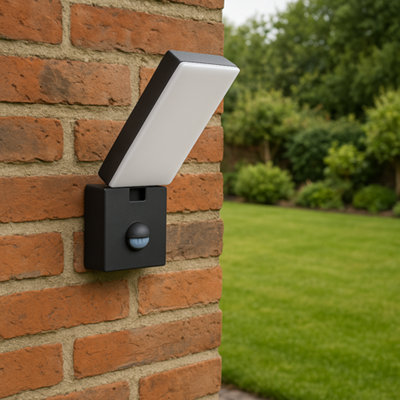 LED PIR Garden wall lamp security light sensor energy saver 4000K