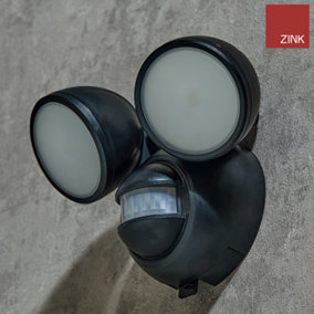 LED Twin Spotlight with 10m PIR - Wall Mounted & Battery Operated