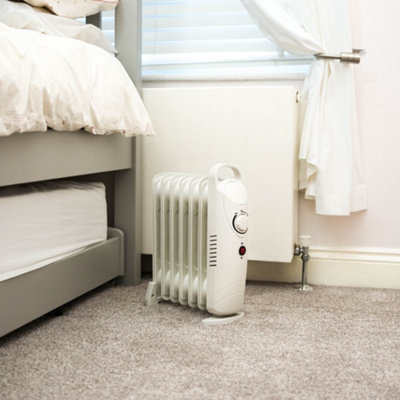 Leisurewize Low Wattage 700W Oil Filled Radiator Energy-Efficient ...