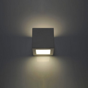 Leo Ceramic & Glass White 1 Light Classic Wall Light