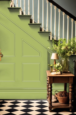 Leyland Trade Hardwearing Acrylic Eggshell Emulsion Paint Spring Fields ...