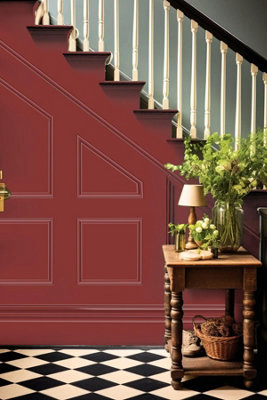 Leyland Trade Hardwearing Matt Emulsion Paint Ruby Red (RAL 3003) 5L