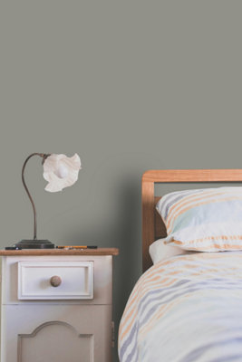 Leyland Trade Vinyl Matt Walls & Ceilings Emulsion Paint Hurricane Grey ...