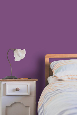 Leyland Trade Vinyl Matt Walls & Ceilings Emulsion Paint Purple Punch (PPG1251-7) 5L