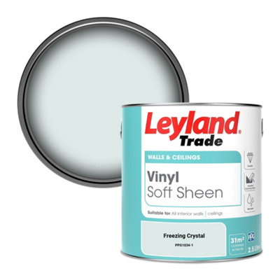 Leyland Trade Vinyl Soft Sheen Walls & Ceilings Emulsion Paint Freezing Crystal (PPG1034-1) - 2.5L