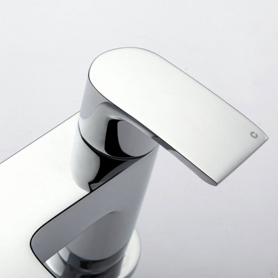 Libra Modern Bath Shower Mixer Tap Chrome - 4