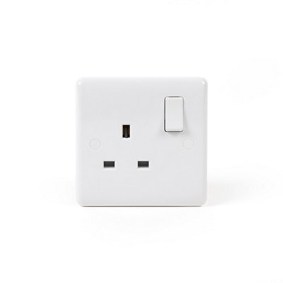 Lieber Silk White 13A 1 Gang DP Switched Socket - Curved Edge