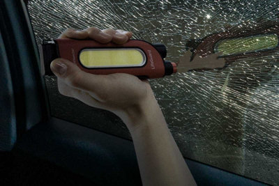 LifeGuard - 5-in-1 Car Emergency Tool with LED Work Light and Torch, 200 lumens floodlight, Seat belt cutter, Window breaker