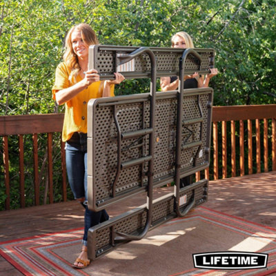 Lifetime 182.9 cm Classic Folding Picnic Table