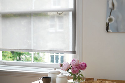 Light breezy blinds