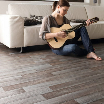 Light Brown Wood Effect Anti-Slip Vinyl Flooring For LivingRoom,Hallways, Kitchen, 2.8mm Vinyl Sheet-2m(6'6") X 2m(6'6")-4m²