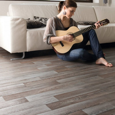 Light Brown Wood Effect Anti-Slip Vinyl Flooring For LivingRoom,Hallways, Kitchen, 2.8mm Vinyl Sheet-2m(6'6") X 2m(6'6")-4m²
