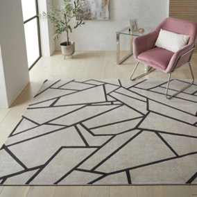 Light Grey Geometric ChequereModern Easy to Clean Modern Dining Room Bedroom and Living Room Rug-120cm X 180cm