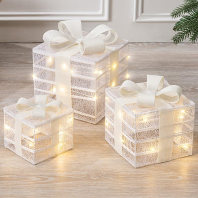 Light Up Christmas Presents LED Parcels Battery Operated with Timer Set of 3 (Cream)