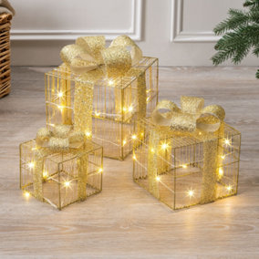 Light Up Christmas Presents LED Parcels Battery Operated with Timer Set of 3 (Gold)