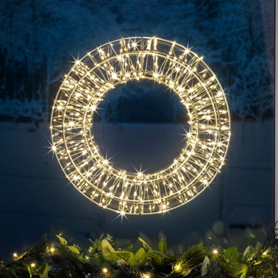 Christmas wreath deals lights battery powered