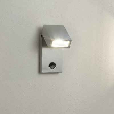 Lighting Collection Alexandra Stainless steel LED Outdoor Wall Light with PIR