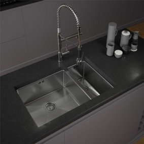 Liquida EL670BS 1.5 Bowl Undermount Brushed Steel Kitchen Sink