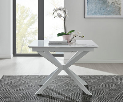 Furniturebox Novara 120cm 4-6 Seater White High Gloss Round Wooden Dining  Table with Matte Black Legs