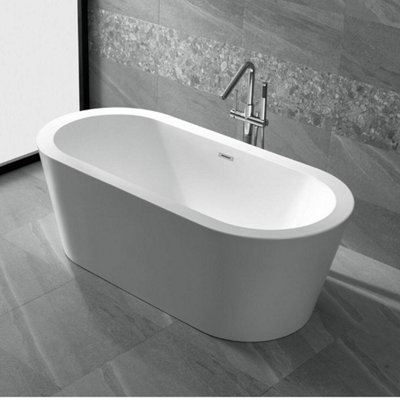 Lisna Waters Siena White 1500mm x 800mm Small Freestanding Bath | DIY ...