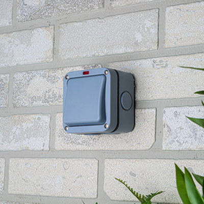 Litecraft IP66 Grey 1 Gang 2 Way Outdoor Switch Price Comparisons | Compare The Build