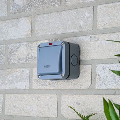 Litecraft IP66 Grey 1 Gang Bell Push Switch Price Comparisons | Compare The Build
