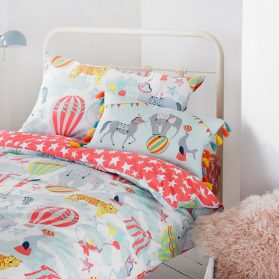 Little boy hotsell duvet covers
