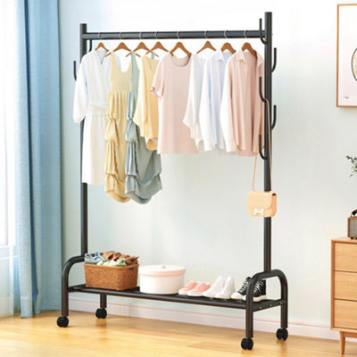 Livingandhome Black Indoor Garment Clothes Rack with Shoes Shelf on ...