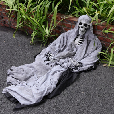 Outdoor Halloween Decorations | Halloween Garden Decorations UK